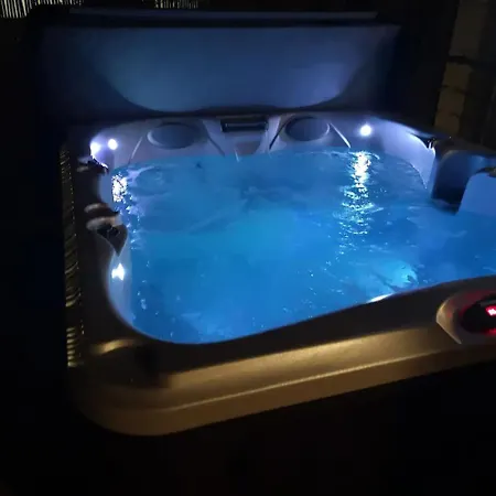 شقة Tom سبليت